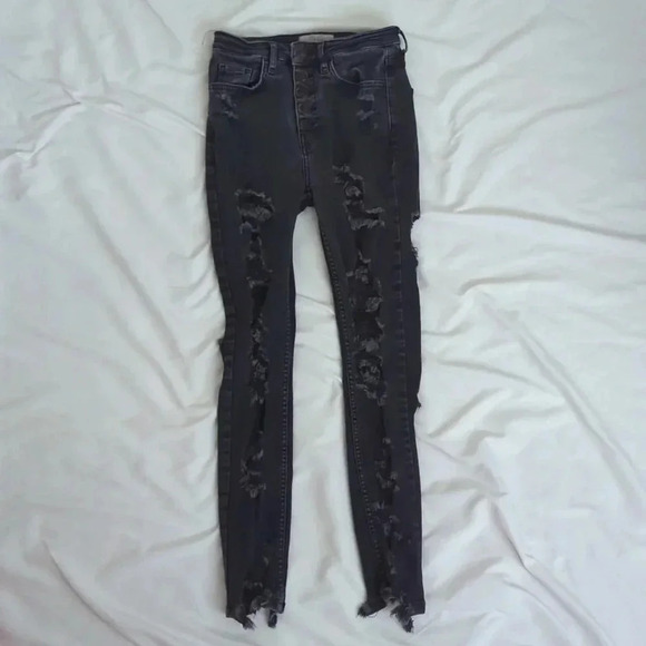 We The Free High Rise Extreme Distressed Skinny Jeans, Color Black Size 25 - Picture 1 of 14